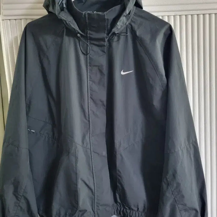 [BUNJANG] Nike Hooded Windbreaker Jacket Black Size 100 / 나이키 후드 바람막이 자켓 블랙 사이즈100