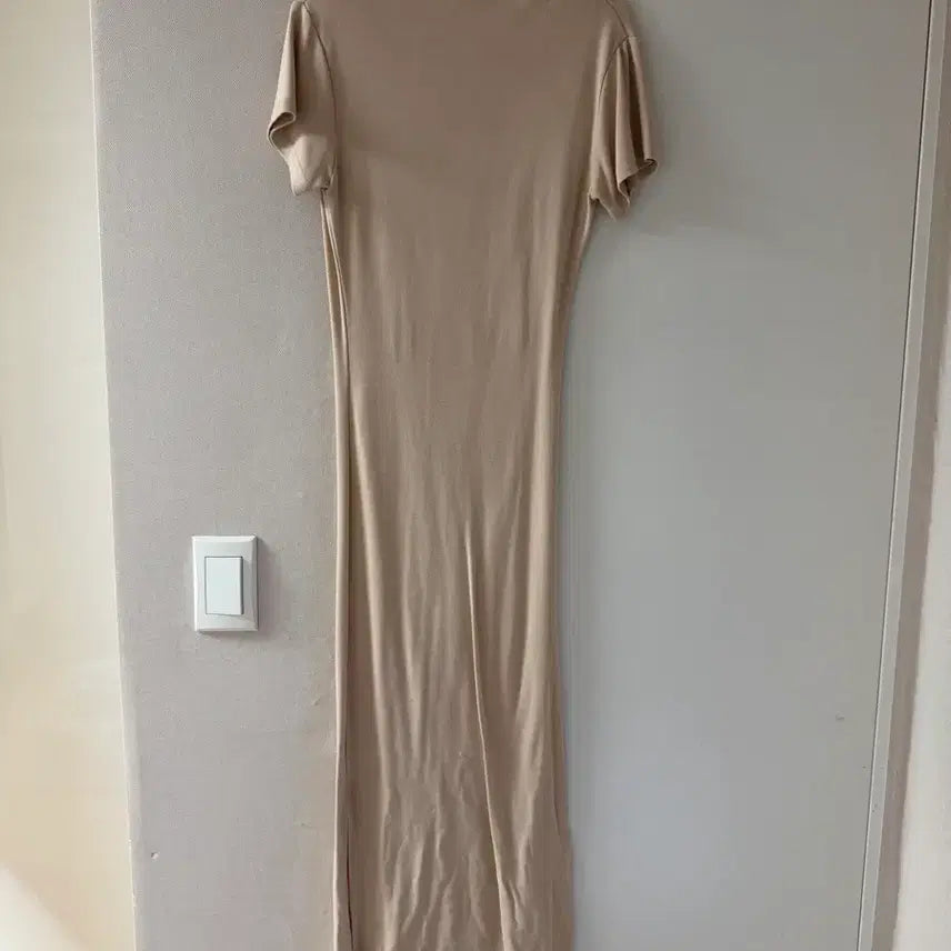 [BUNJANG] Beige Long Dress / 베이지 롱원피스