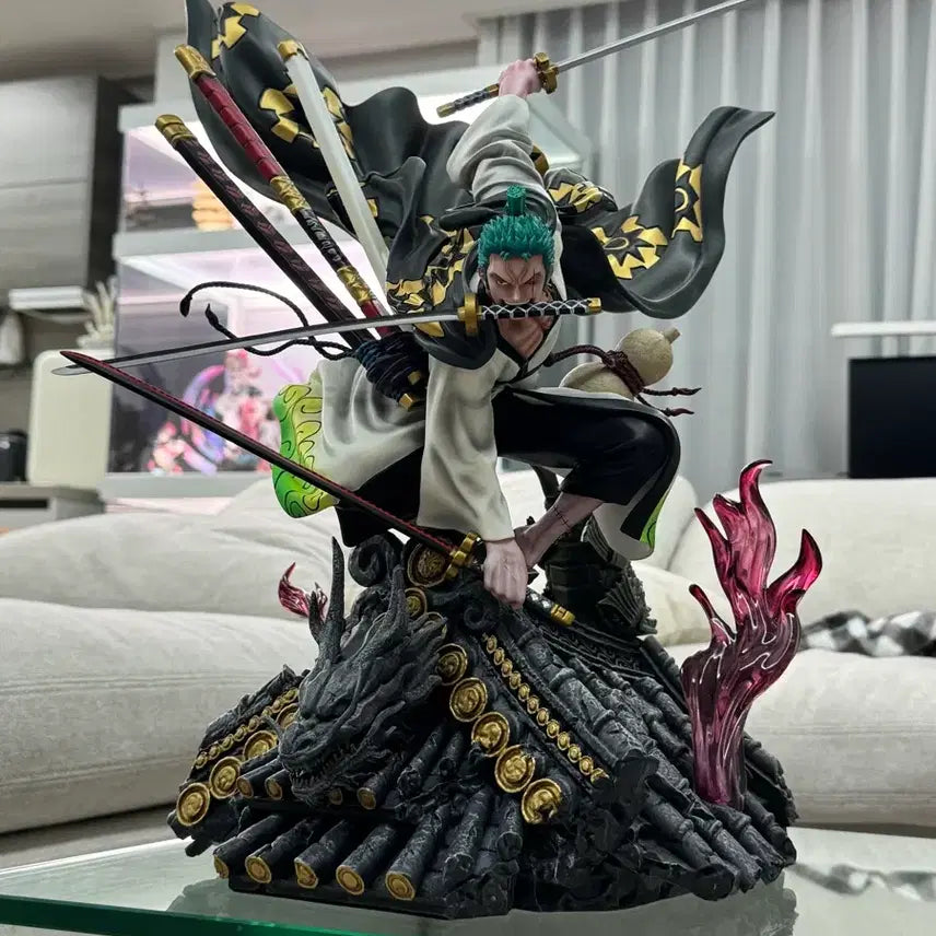 [BUNJANG] GT One Piece Zoro Resin Figure / Gt 원피스 조로 피규어 레진 판매합니다