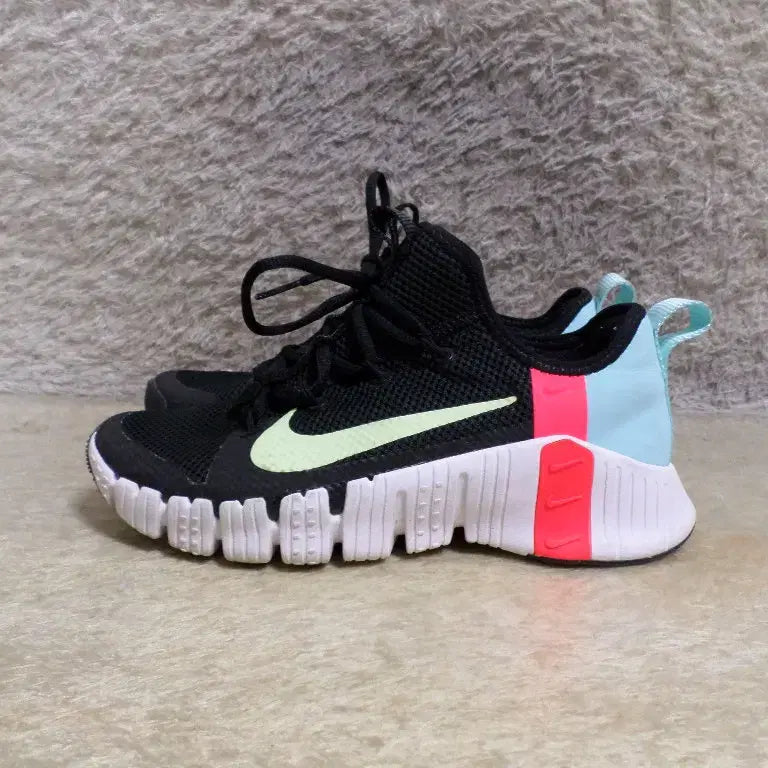 [BUNJANG] Nike Used Sneakers / 후루룩구제 245 나이키 운동화 중고 신발 260507