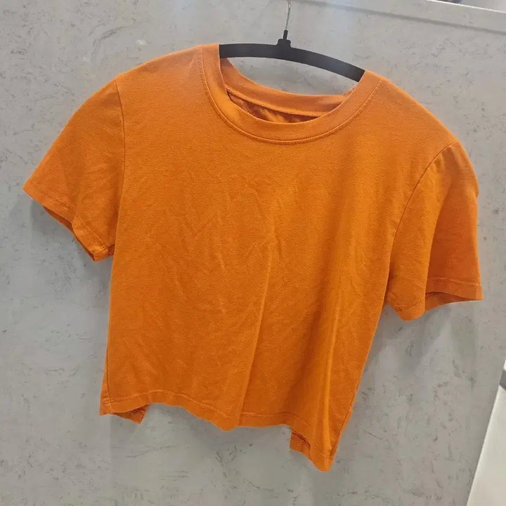 [BUNJANG] Orange Cropped Short-Sleeve T-Shirt / 오렌지색 크롭 반팔티