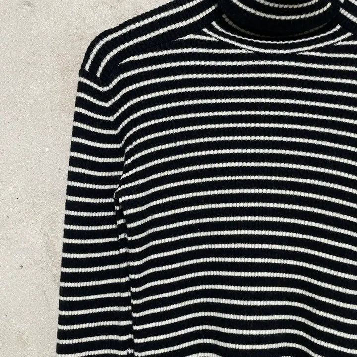 [BUNJANG] Ink Stripe Polar Neck Knit - Size M / 잉크 스트라이프 폴라넥 니트