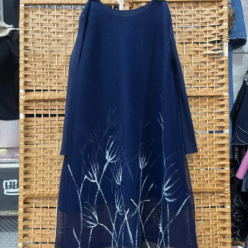[BUNJANG] Pleated Long Blouse / 플리츠 롱 블라우스