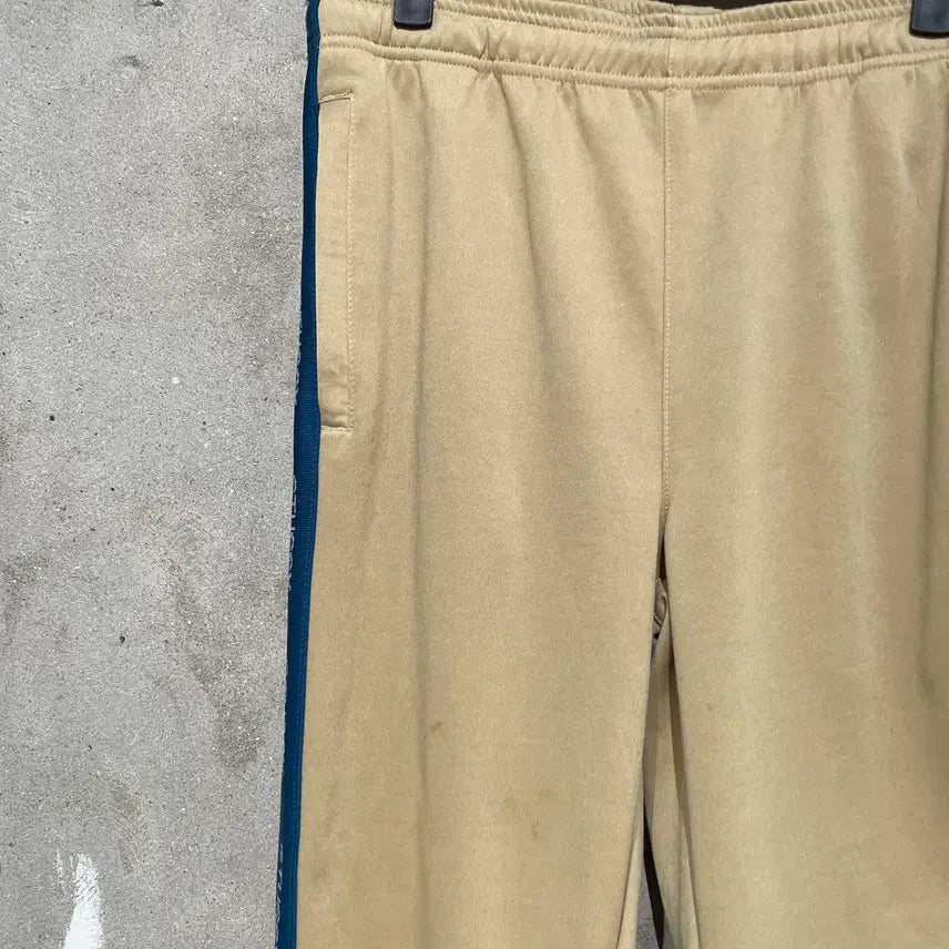 [BUNJANG] Stussy Beige Side Panel Track Pants / 스투시 베이지 사이드 패널 트랙 팬츠