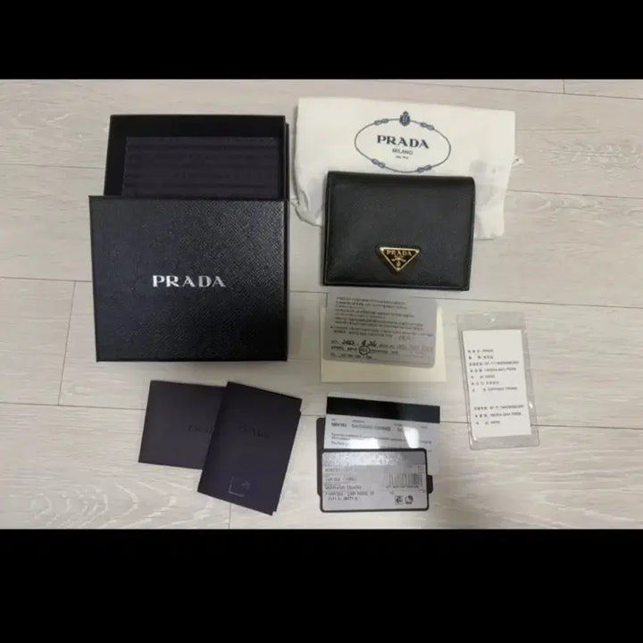 [BUNJANG] Prada Saffiano Coin Purse Black Full Set / 프라다 사피아노 반지갑 블랙 풀세트