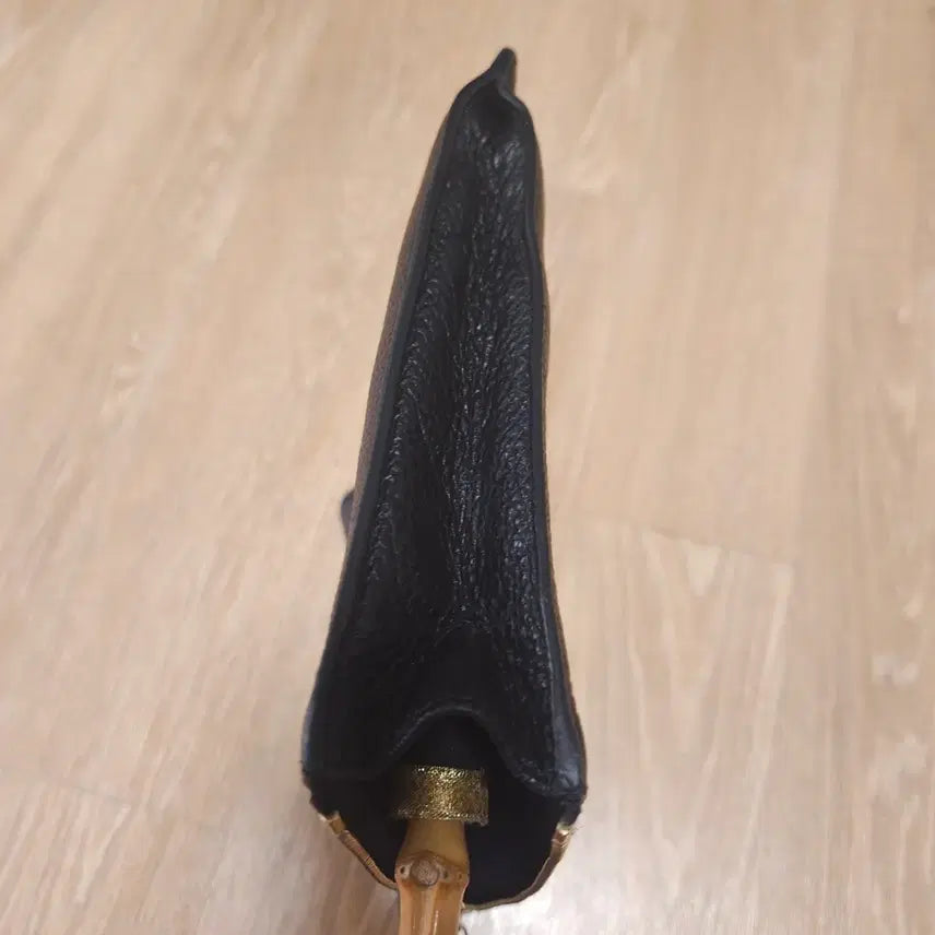 [BUNJANG] Salvatore Ferragamo Leather Clutch Bag / 페레가모 클러치백