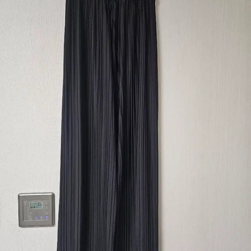 [BUNJANG] Black Pleated Wide Banding Pants / 블랙 플리츠 와이드 밴딩 팬츠