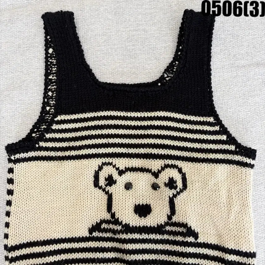 [BUNJANG] Bear Knit Tank Top / 곰돌이 니트 탱크탑 블랙 아이보리 0506(3)