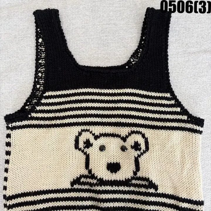 [BUNJANG] Bear Knit Tank Top / 곰돌이 니트 탱크탑 블랙 아이보리 0506(3)