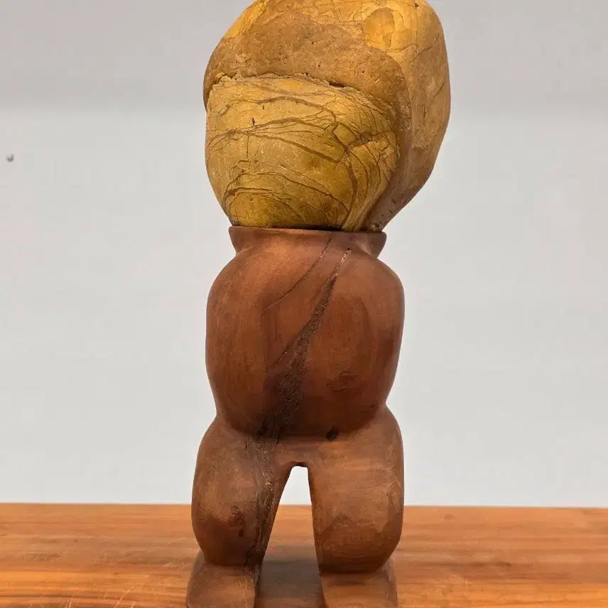 [BUNJANG] Interpreted Stone Sculpture / 26050704 공손한 친구 해석 인상석 수석 팝니다