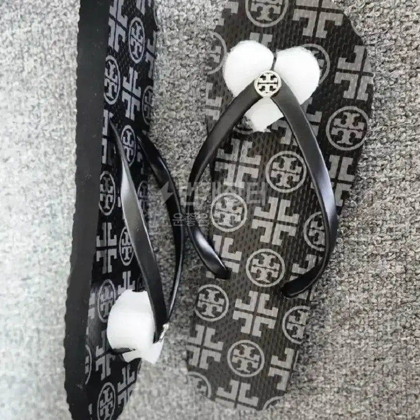 [BUNJANG] Tory Burch Flip Flop Sandals Size US 9 (250-255mm) / 토리버치 플립플랍샌들 9호 250-255사이즈 쪼리 슬리퍼 정품 미사용