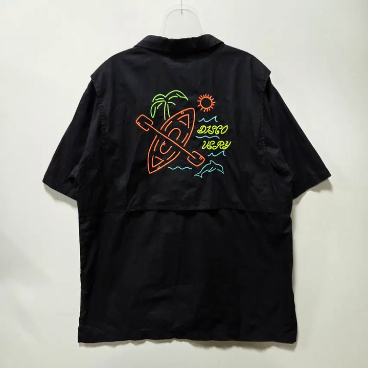 [BUNJANG] Discovery Black Neon Pop Short-Sleeve Shirt / 디스커버리 블랙 네온팝 반팔 셔츠 100 26050703