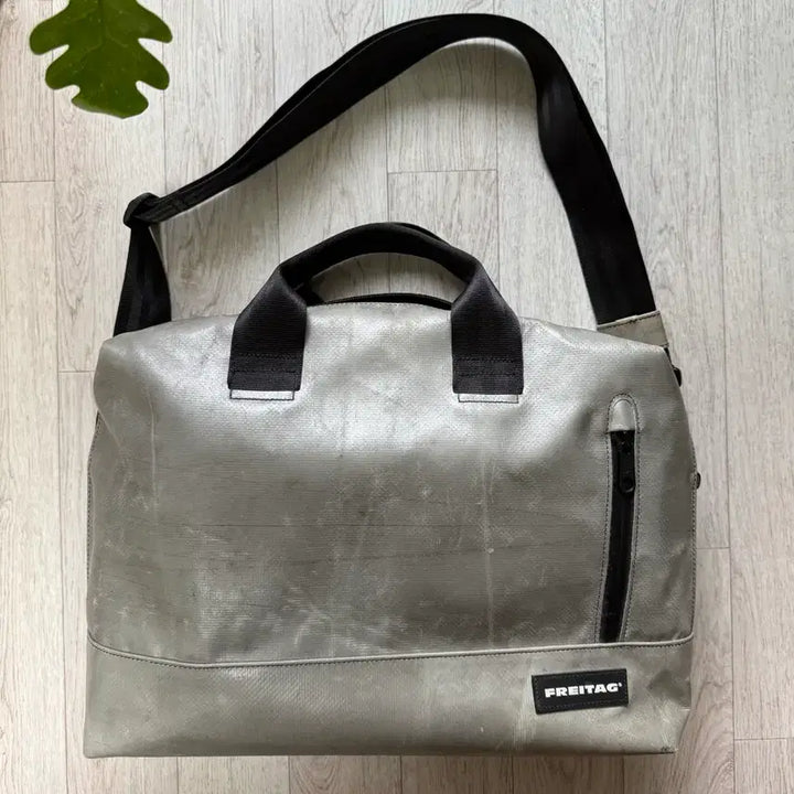 [BUNJANG] Freitag Roy Messenger Bag Silver / 프라이탁 로이 그레이 ROY 실버