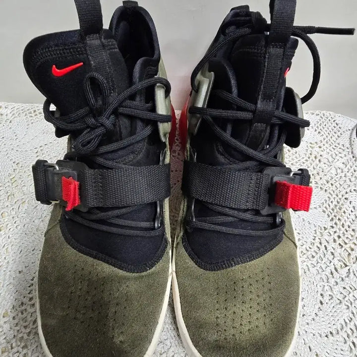 [BUNJANG] Nike Air Force 270 Sneakers (265) / 나이키 에어포스 270   (265)