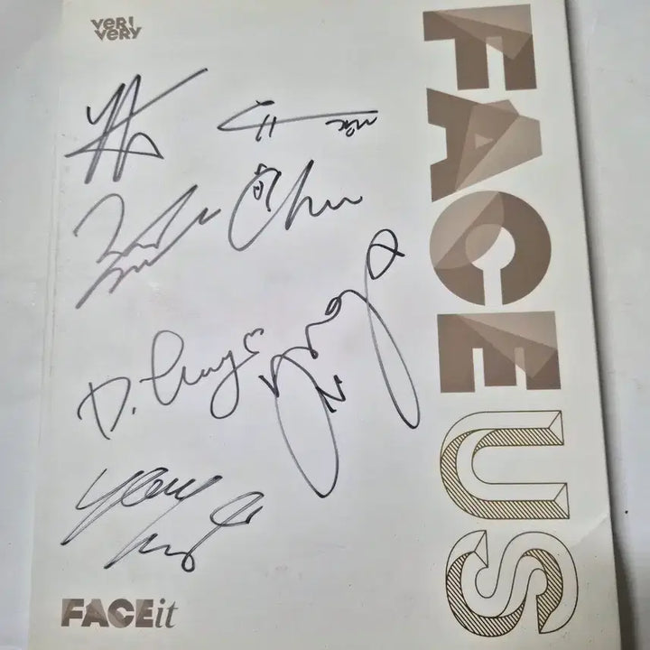[BUNJANG] VERIVERY FACE it ep.03 Autographed CD / (비매)베리베리 FACE it ep.03 사인 cd 입니다