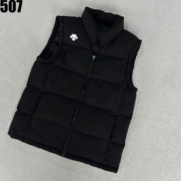 [BUNJANG] Descente Black Padded Vest 110 / 데상트 블랙 패딩 조끼 110