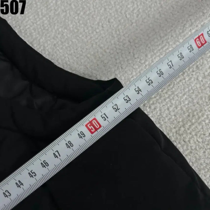 [BUNJANG] Descente Black Padded Vest 110 / 데상트 블랙 패딩 조끼 110