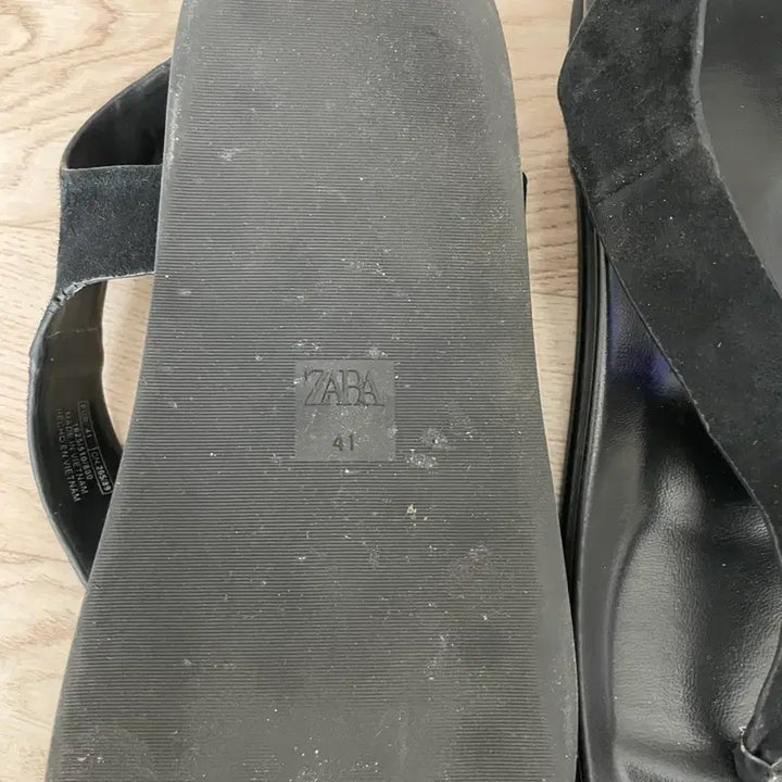 [BUNJANG] Zara Sandals Size 265 / 자라 샌들265