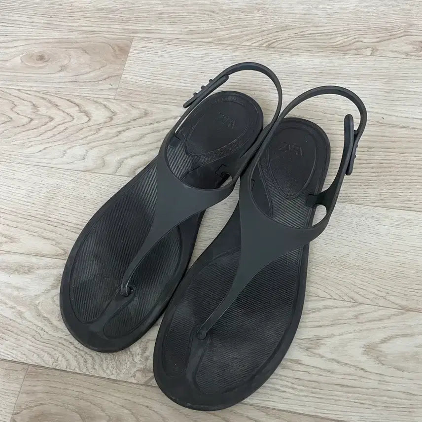 [BUNJANG] Zara Sandals (265) / 자라 샌들 265