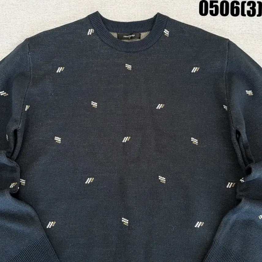 [BUNJANG] Mind Bridge Navy Pattern Knit Sweater / 100 마인드브릿지 네이비 패턴 니트 0506(3)