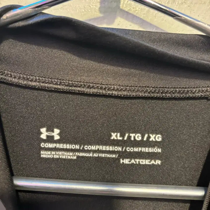 [BUNJANG] Under Armour Authentic Compression Long Sleeve Shirt / 언더아머 정품 컨프레션 긴팔티