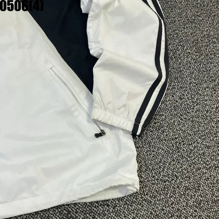 [BUNJANG] Adidas Windbreaker Jacket / 아디다스 바람막이 자켓 90 | 0506