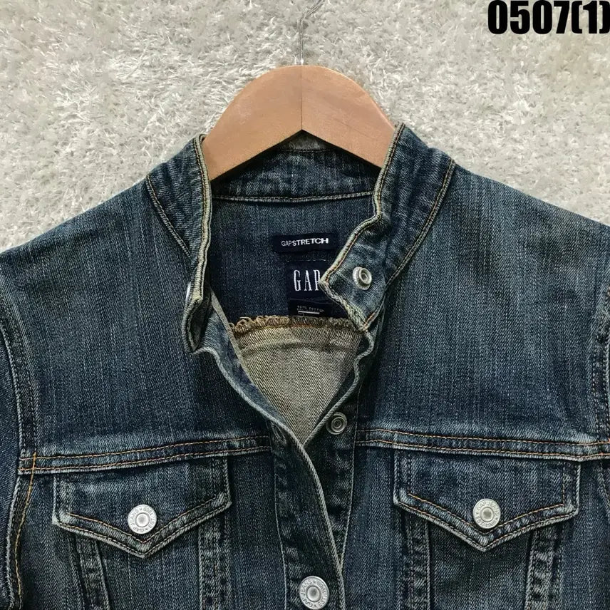 [BUNJANG] GAP Standard Fit Denim Jacket (Size S) / 갭 GAP 데님 청자켓 s