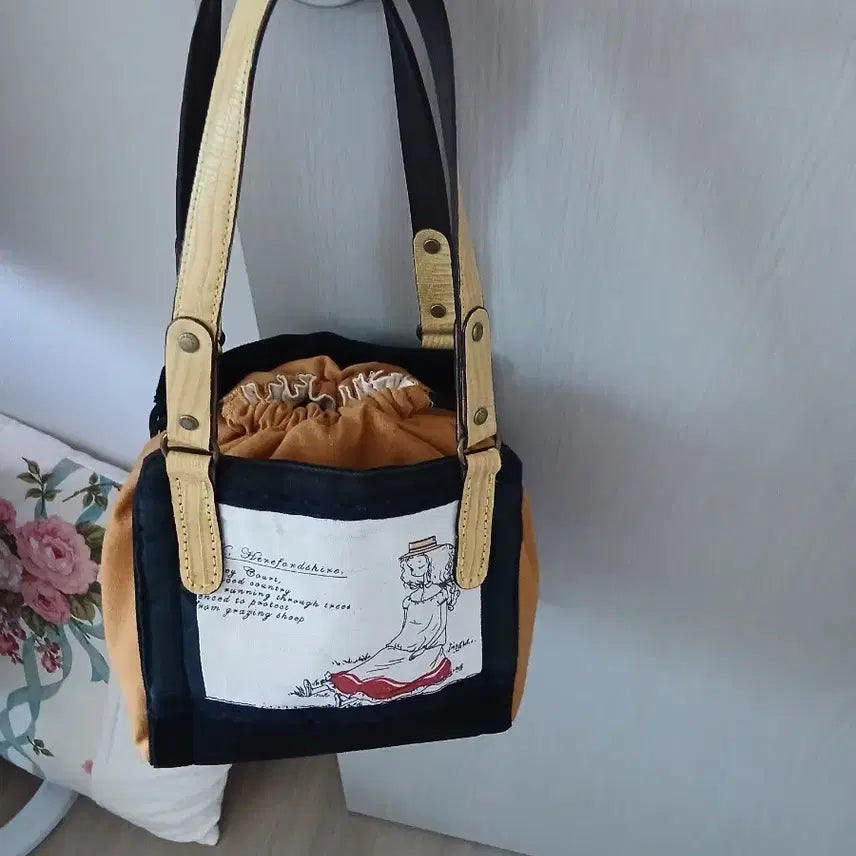 [BUNJANG] Unique &amp; Pretty String Bag / 특이하고 예쁜 스트링가방