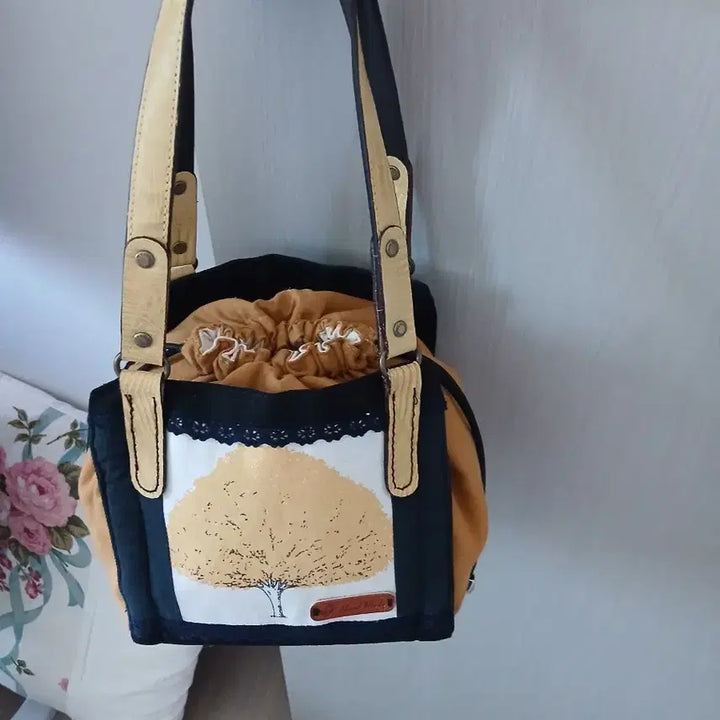 [BUNJANG] Unique &amp; Pretty String Bag / 특이하고 예쁜 스트링가방