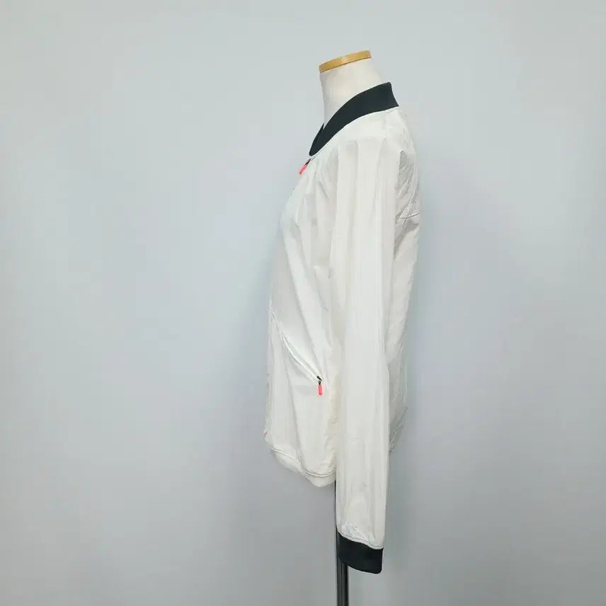 [BUNJANG] Reebok Lightweight Windbreaker Jacket (Size 55) / 리복 경량 바람막이 자켓 55