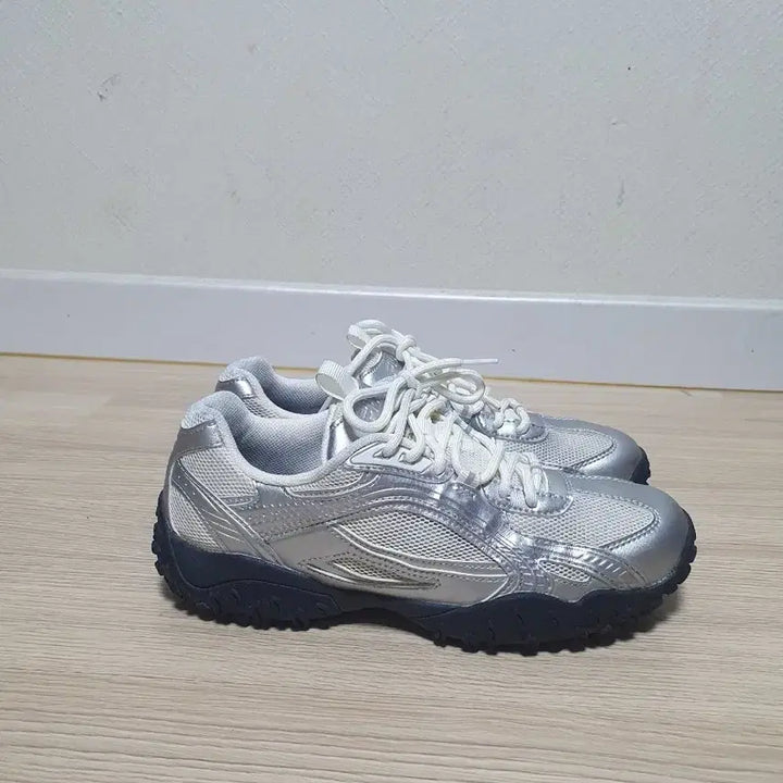 [BUNJANG] Fila Echappe MS Silver Moon Sneakers 245 / 휠라 에샤페 MS 실버문 운동화 245