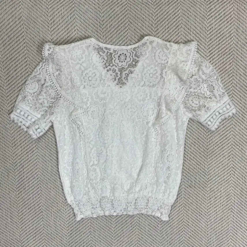 [BUNJANG] ab.f.z White Lace Short-Sleeve Blouse / ab.f.z 화이트 레이스 반팔 블라우스