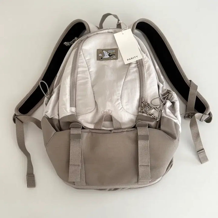 [BUNJANG] Parity Backpack Ivory/Gray / [새제품] PARITY 패리티 백팩 아이보리/그레이