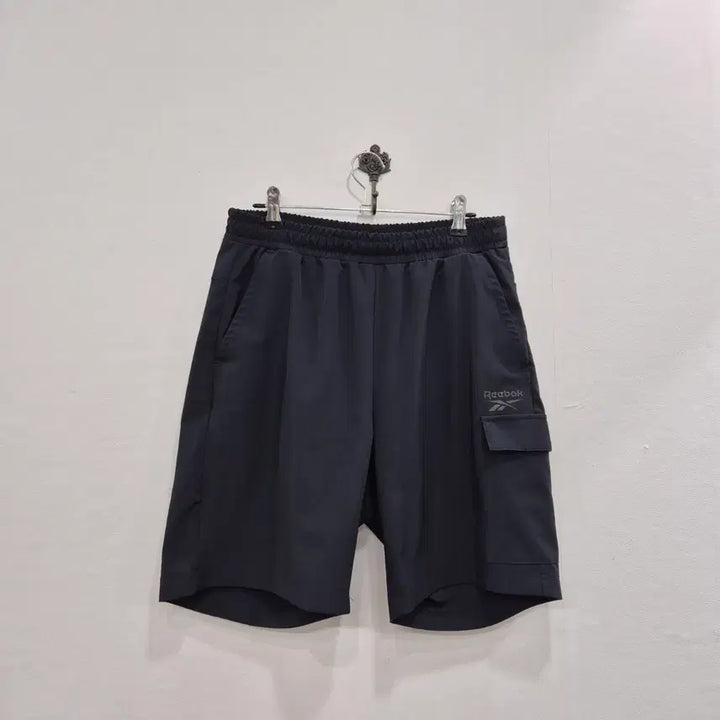 [BUNJANG] Reebok Cargo Shorts Black S / 리복 카고 반바지 블랙S
