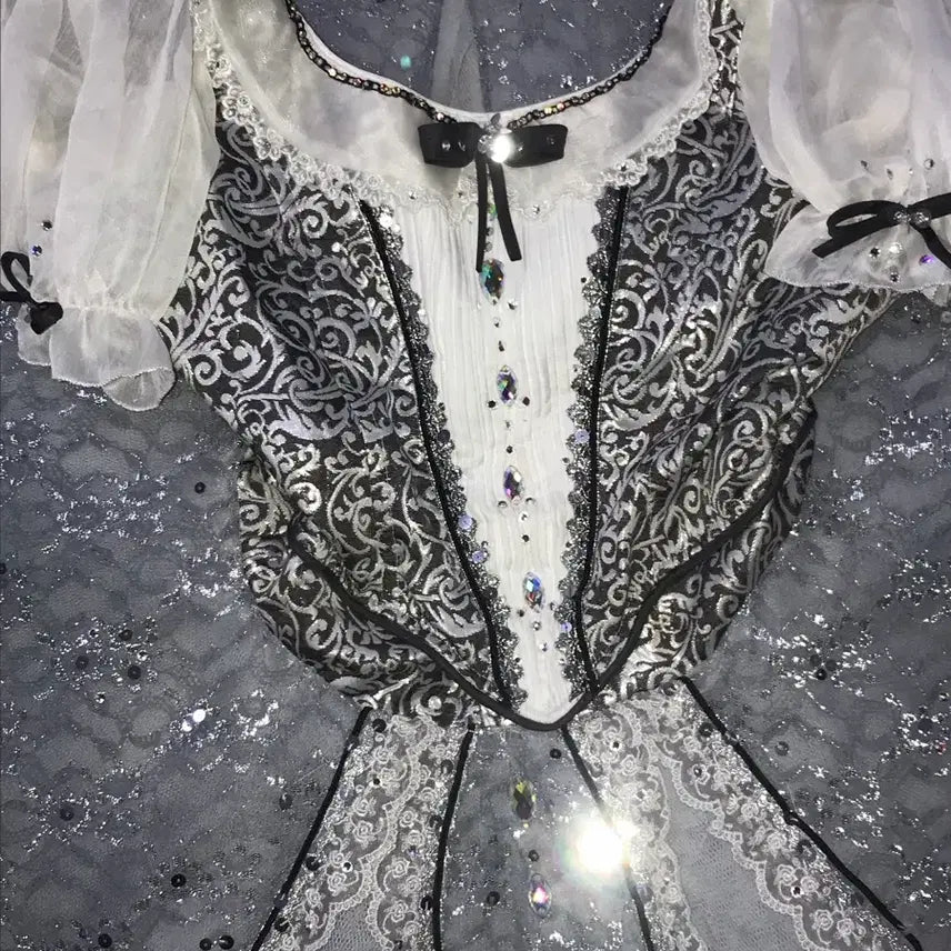 [BUNJANG] Ballet Costume with Lace and Sequins / 발레의상
