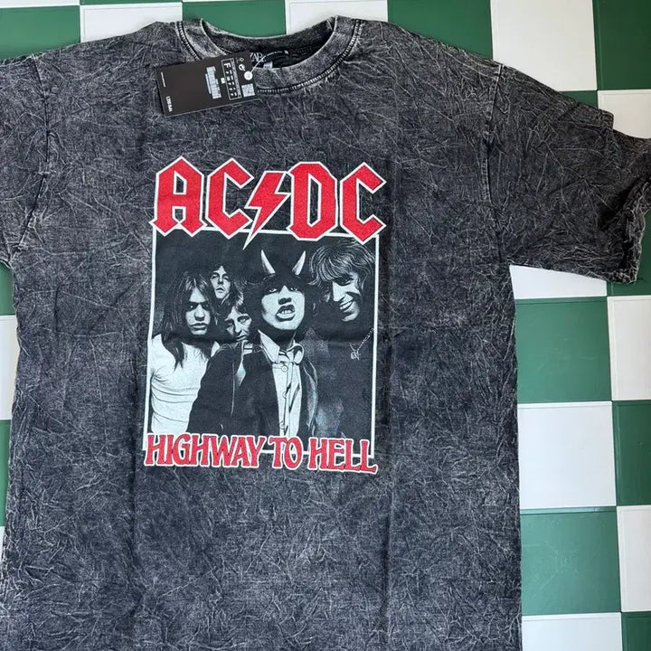 [BUNJANG] AC/DC Vintage Washed T-Shirt / AC DC 빈티지 반팔티 워싱