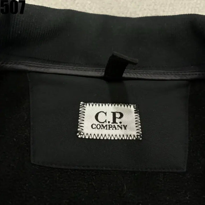 [BUNJANG] C.P. Company Black Bomber Jacket Size 100 / C.P. 컴퍼니 블랙 봄버 자켓 100
