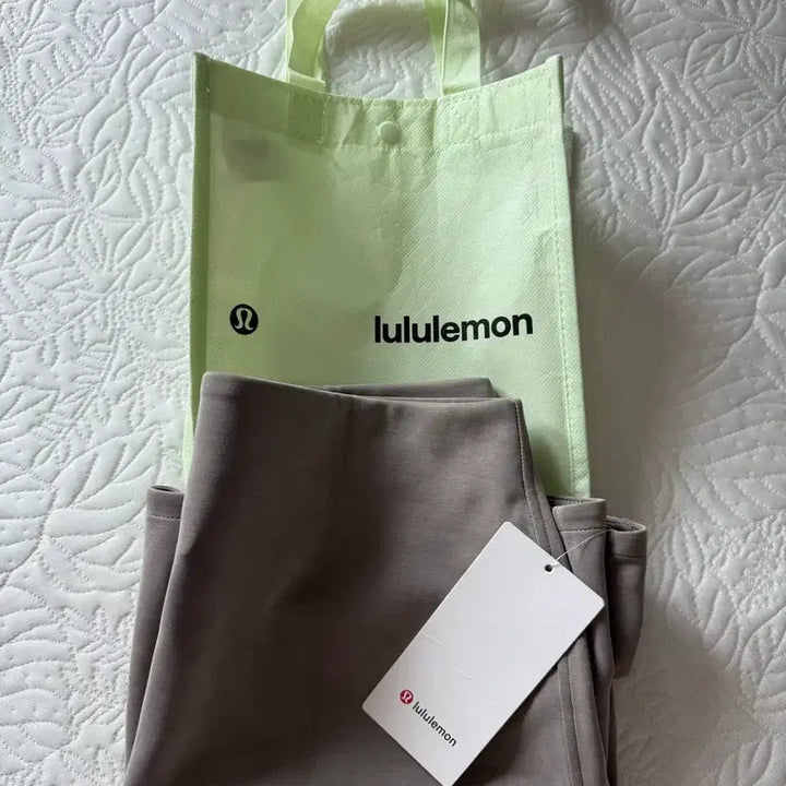[BUNJANG] Lululemon Softstreme High-Rise Mini Skirt / 룰루레몬 스커트 M 새상품