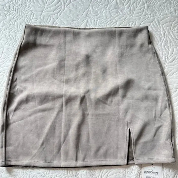 [BUNJANG] Lululemon Softstreme High-Rise Mini Skirt / 룰루레몬 스커트 M 새상품