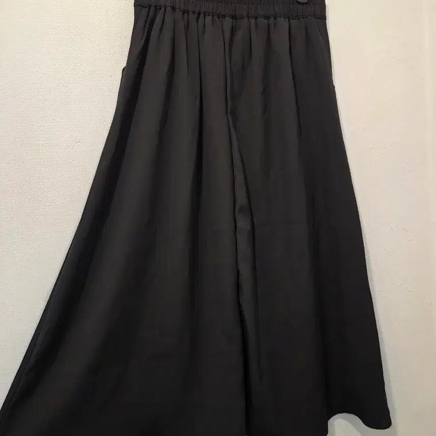 [BUNJANG] Melodygarden Black A-Line Button Long Skirt / MELODYGARDEN 블랙 버튼 A라인 롱 스커트