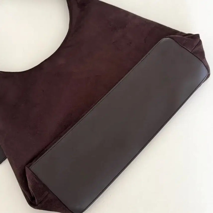 [BUNJANG] OVHEE Flume Suede Hobo Bag Dark Brown / [새제품] 오브히 OVHEE 플럼 스웨이드 호보백