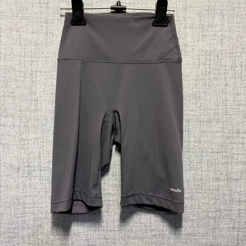 [BUNJANG] Mulawear Shorts Leggings (Size S) / 뮬라웨어 반바지 레깅스 s