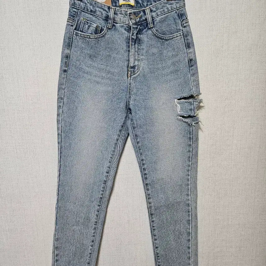 [BUNJANG] POCLAIN Denim Skinny Jeans / (여름한정세일)POCLAIN 데님 스키니진 팝니다