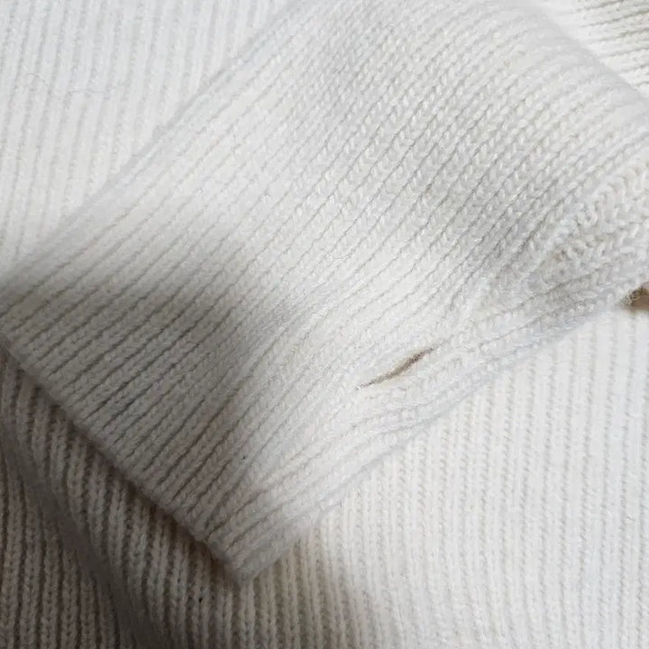 [BUNJANG] Off-Shoulder Knit / (여름한정세일)오프숄더 니트 팝니다