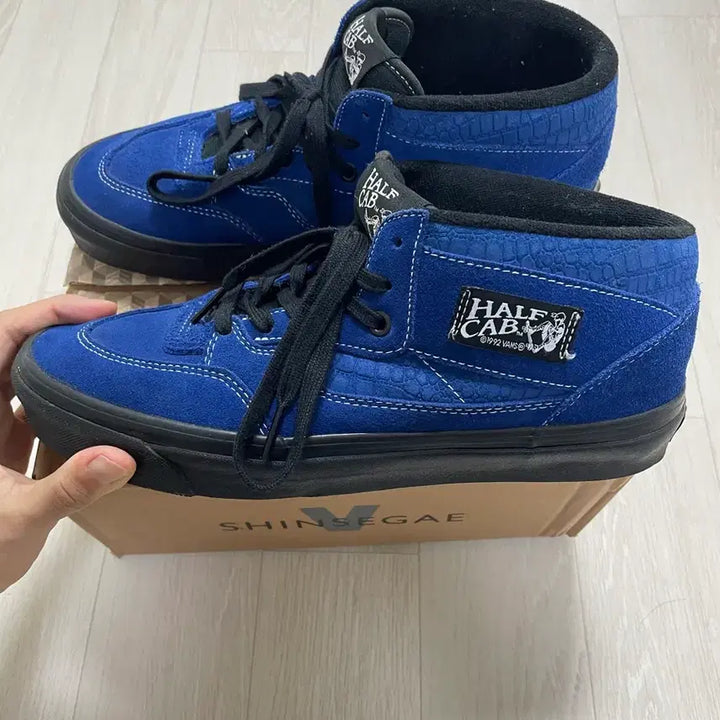 [BUNJANG] Vans Half Cab 33 DX Anaheim Croc Emboss Blue / 반스 하프캡 33 DX 애너하임 크록 엠보스 블루