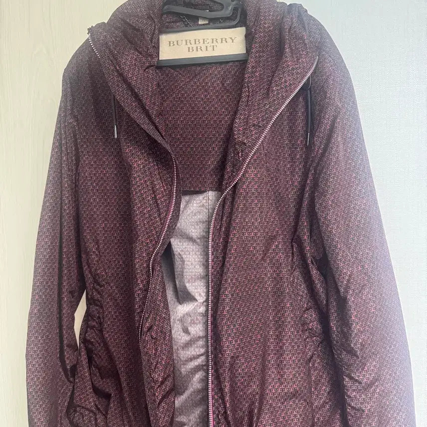 [BUNJANG] Burberry Windbreaker XL / 버버리 바람막이 xl