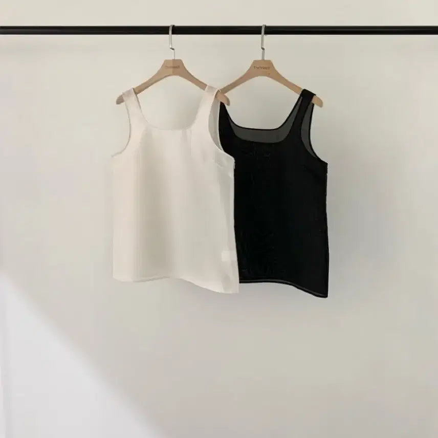 [BUNJANG] BR Brunch Arbo Sleeveless Blouse - Ivory / BR 브런치 아르보 나시 블라우스 - 아이보리