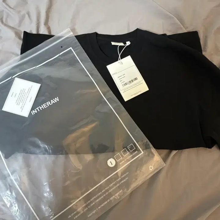 [BUNJANG] The Row Weekend T-Shirt (Black) / 새상품: 인더로우 위켄드 반팔티셔츠 비닐O