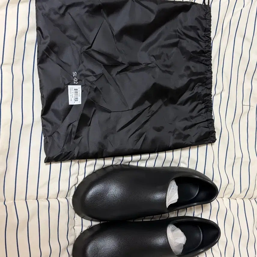 [BUNJANG] Yeezy SL-02 / yeezy SL-02 size 9