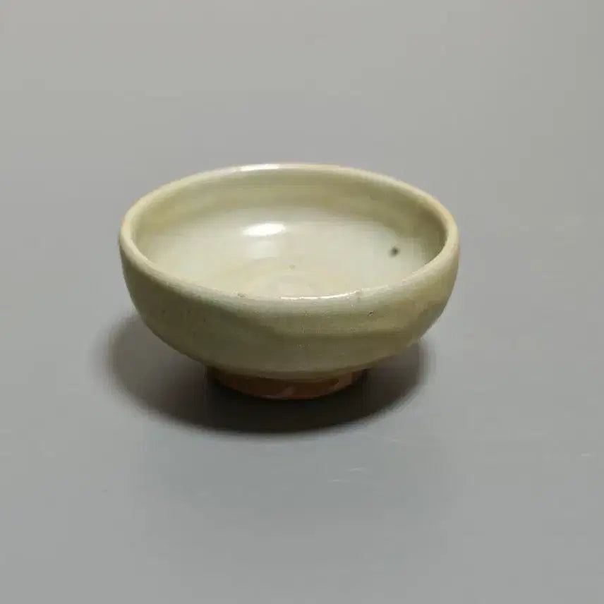 [BUNJANG] Yuan-Early Ming Dynasty White Porcelain Tea Cup with Inner Spiral Pattern (Authentic Artifact) / [진품] 출토품 원말 명초 백자 내저선문 완 찻잔 중국도자기 골동품